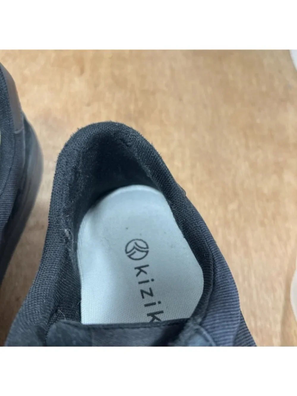 Kizik Prague Mens Size12 Canvas Handsfree Shoes Sneakers Black